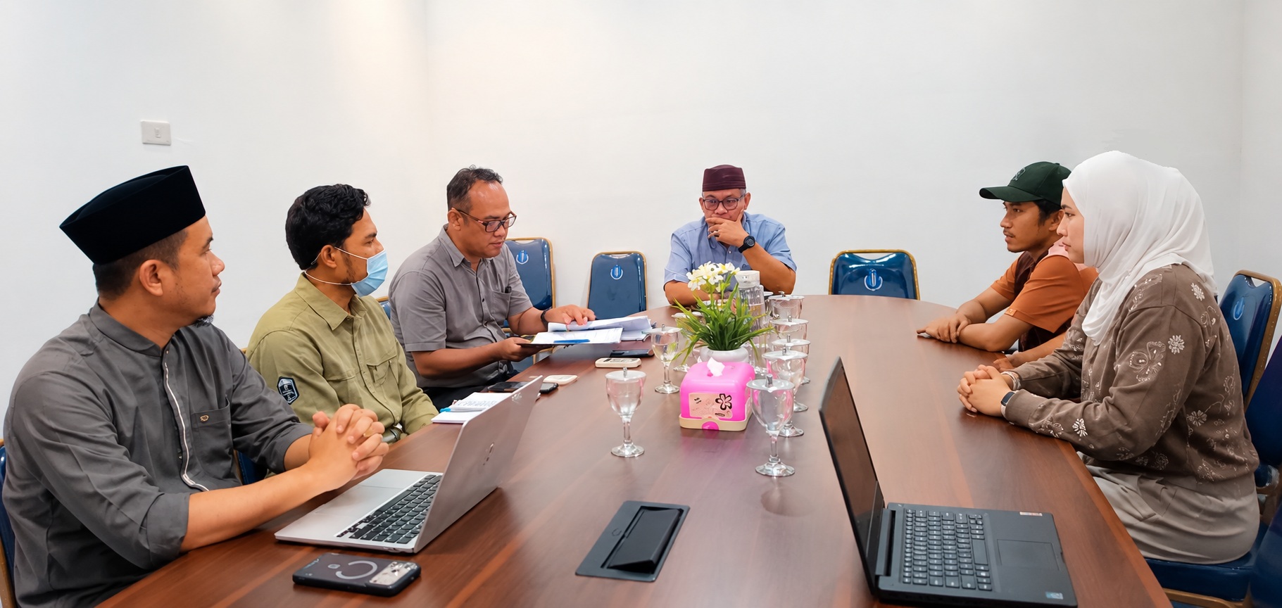 Rapat Koordinasi dengan Mitra Terkait Kegiatan di Gedung Balai Utama De Universitaria UBB
